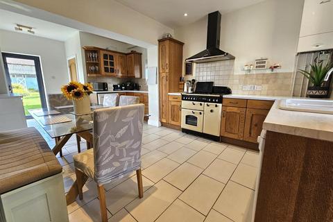 undefined, Tewkesbury Road, Longford, Gloucester