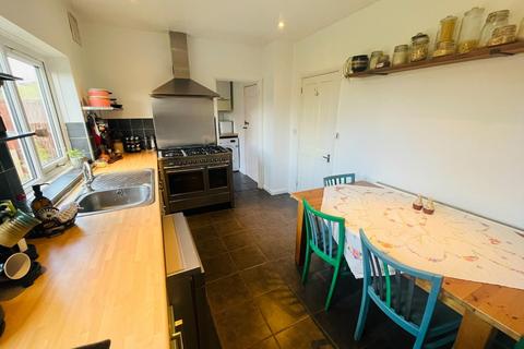 51 Wheatfield Road, Northampton, NN3 2NE
