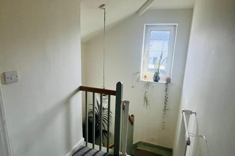 51 Wheatfield Road, Northampton, NN3 2NE