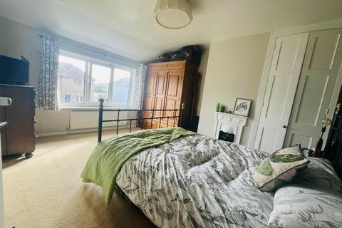 51 Wheatfield Road, Northampton, NN3 2NE