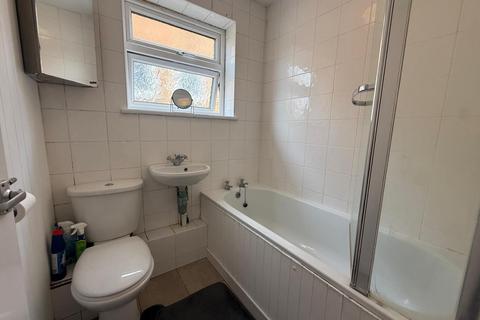 44 Conifer Rise, Northampton, NN3 3JY