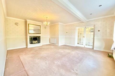 2 bedroom detached bungalow for sale, Highlows Lane, Yarnfield, ST15