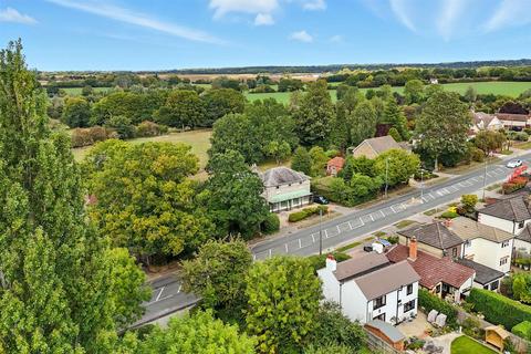 4 bedroom detached house for sale, Roman Road, Mountnessing, CM15