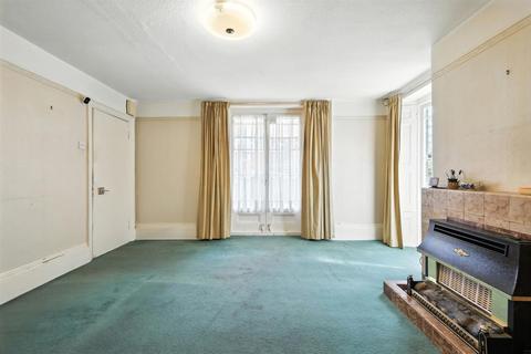 4 bedroom detached house for sale, Roman Road, Mountnessing, CM15