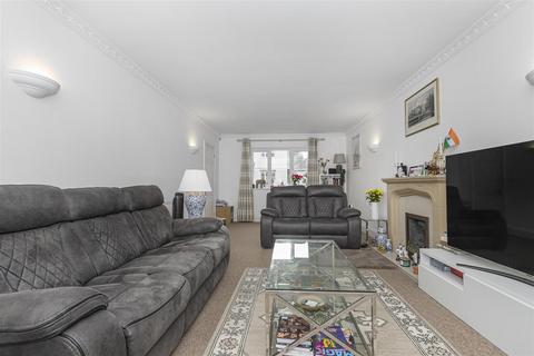 4 bedroom detached house for sale, Millennium Close, Bristol BS36
