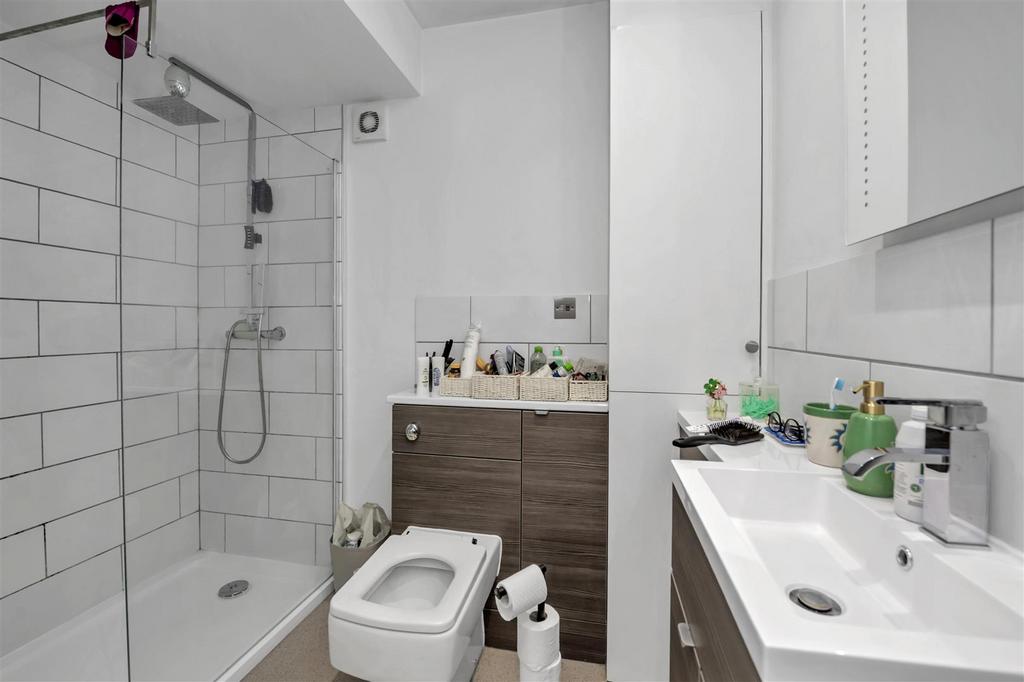 Apartment 4.jpg