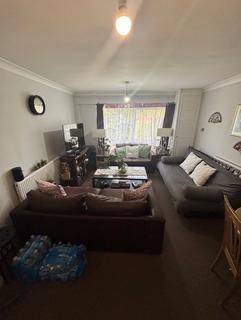 Deborah Close, Isleworth TW7