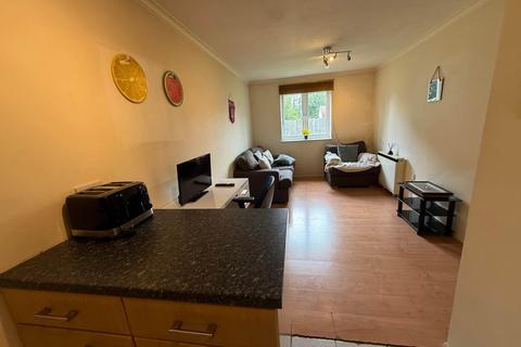 1 bedroom flat for sale, Lion Court, Borehamwood