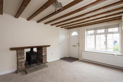 3 bedroom cottage to rent, Brandsby Street, Crayke