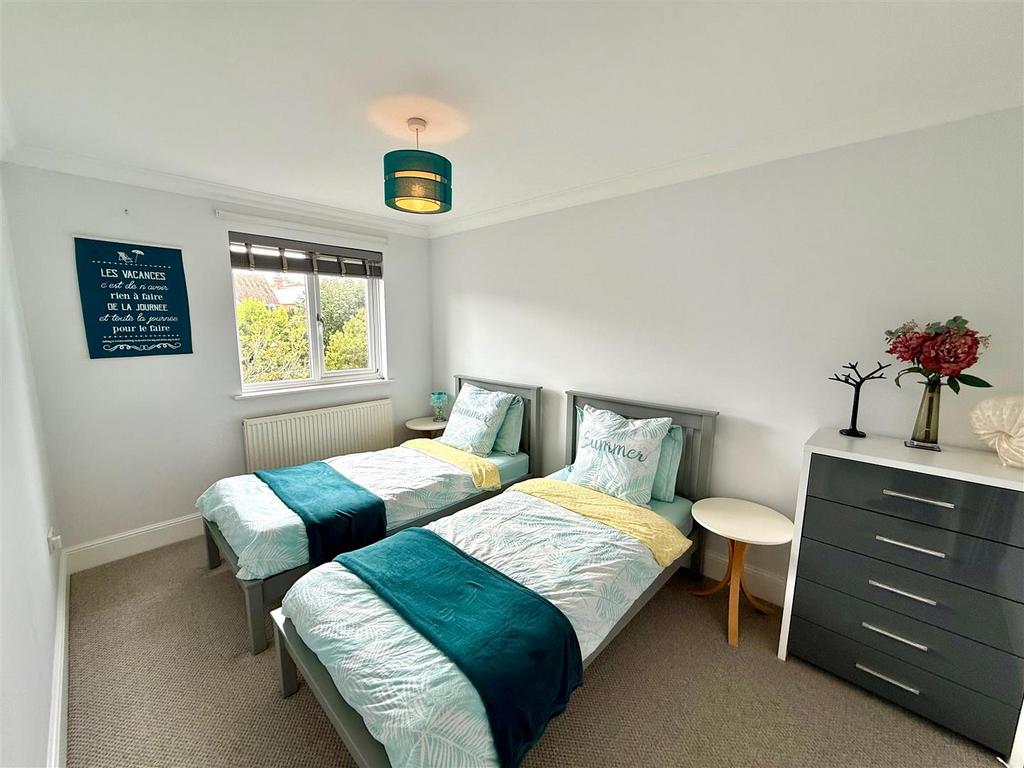 Bedroom 2.jpg