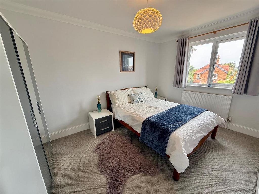 Bedroom One.jpg