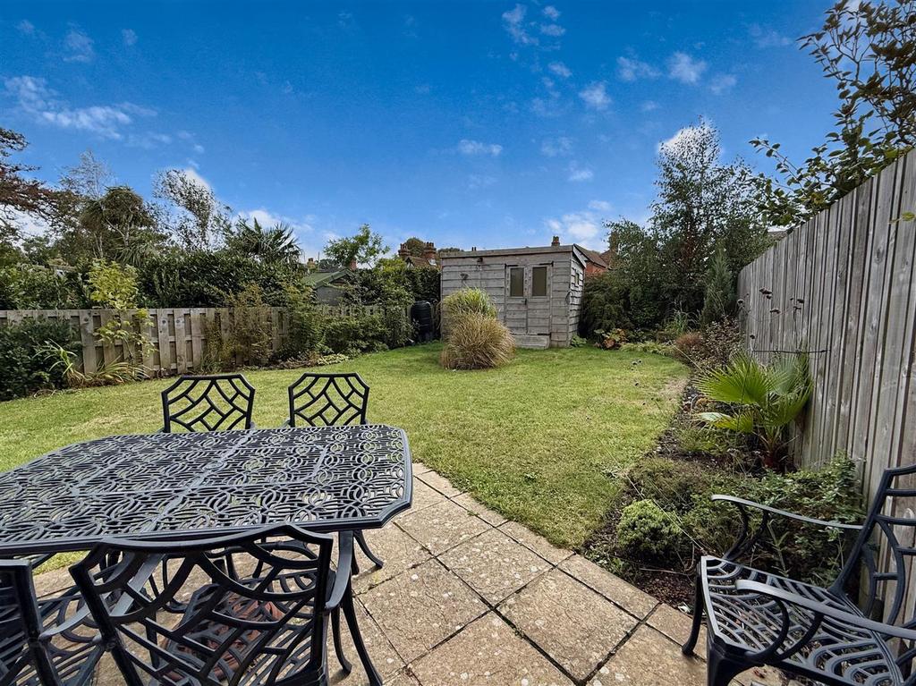 Rear Garden 1.jpg