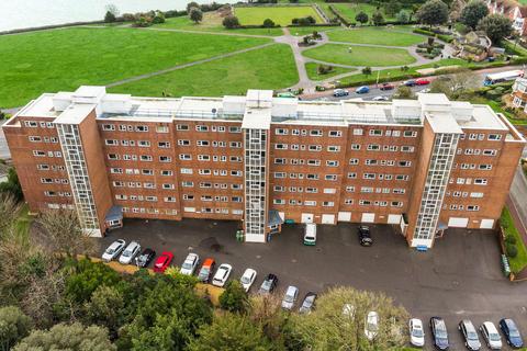 3 bedroom ground floor flat for sale, Cliff Road, Eastbourne BN20