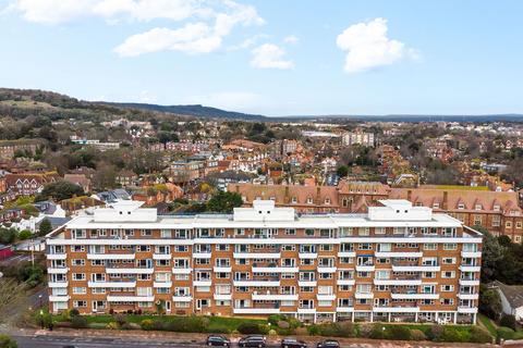 3 bedroom ground floor flat for sale, Cliff Road, Eastbourne BN20