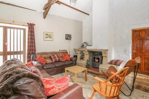 undefined, Llangwyryfon