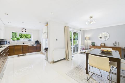 5 bedroom detached house for sale, Kirby Close, Northwood HA6