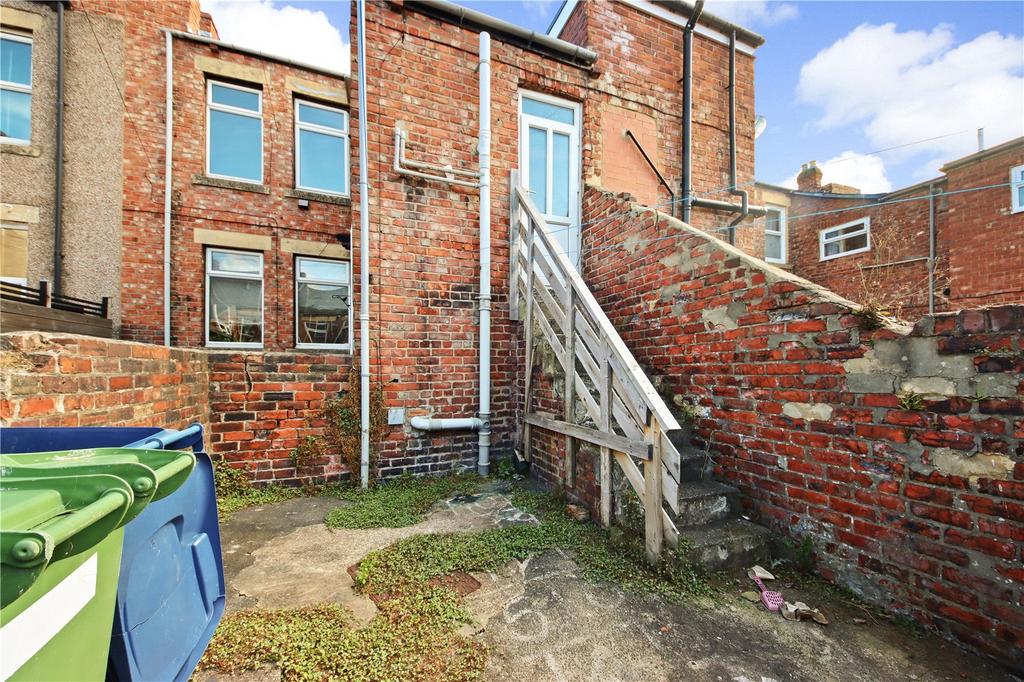 194 Rear Yard