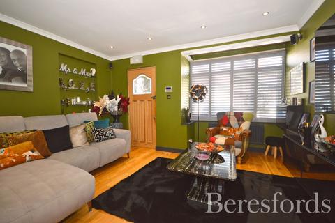 4 bedroom end of terrace house for sale, Beam Avenue, Dagenham, RM10