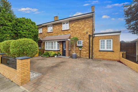4 bedroom semi-detached house for sale, Briar Way, West Drayton UB7