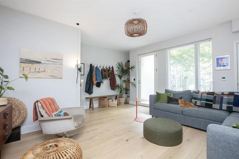 3 bedroom terraced house for sale, Blenheim Grove, Peckham, SE15