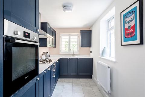 3 bedroom semi-detached house for sale, Holmesdale Road, Reigate
