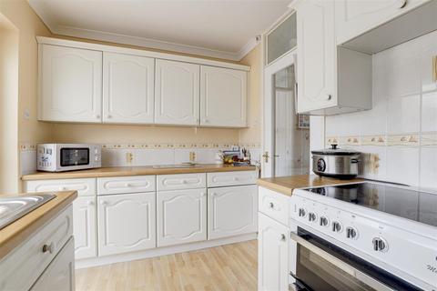 2 bedroom detached bungalow for sale, Gorse Close, Calverton NG14