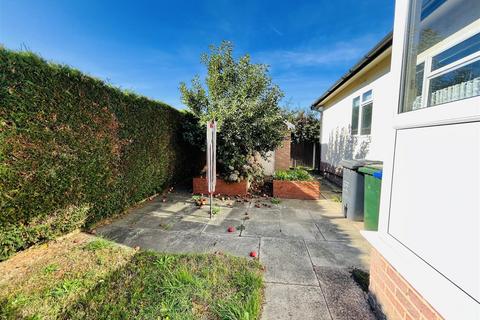 undefined, Palm Grove Court, Thorne, Doncaster
