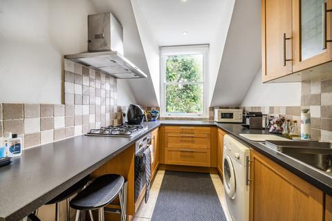 undefined, St James Terrace, Boundaries Road, London, SW12