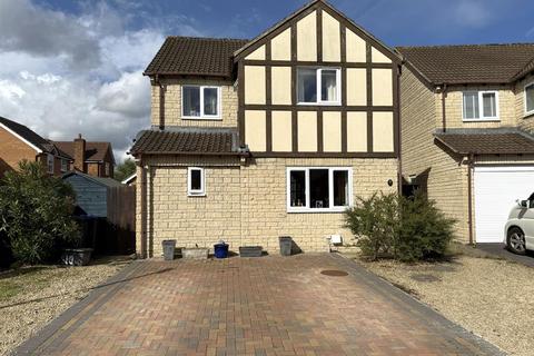 5 bedroom detached house for sale, Sedgefield Way, Chippenham