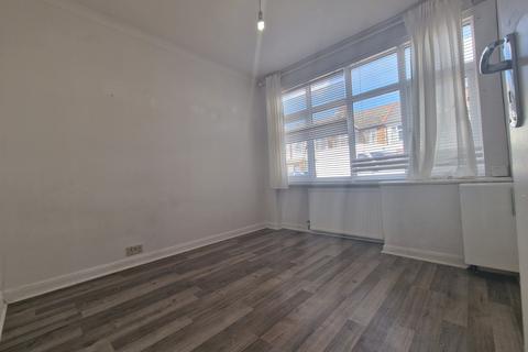 undefined, Egerton Gardens, NW4