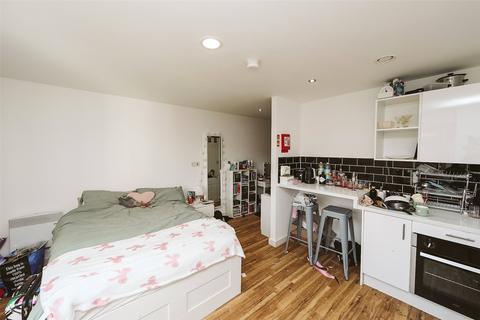 1 bedroom apartment for sale, Plaza Boulevard, Liverpool, Merseyside, L8