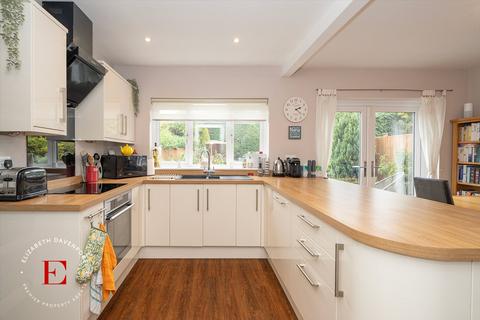 4 bedroom detached house for sale, Siddeley Avenue, Kenilworth, CV8