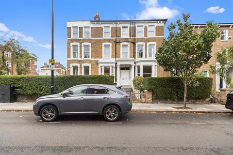 3 bedroom flat for sale, Priory Road, South Hampstead, NW6