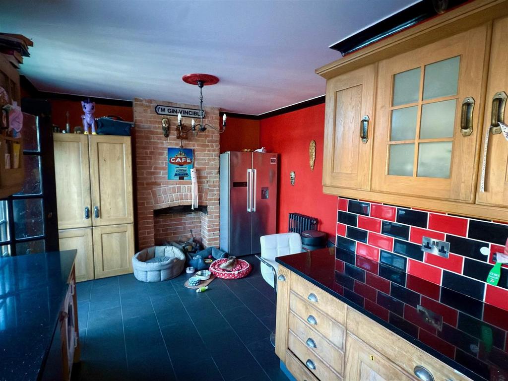 DINER KITCHEN.jpg