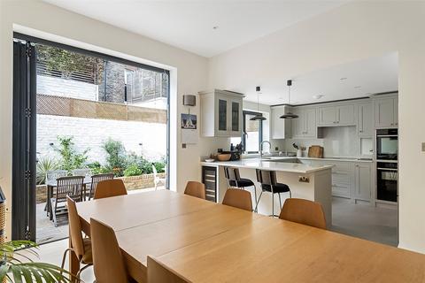 6 bedroom terraced house for sale, Thirsk Road, London, SW11