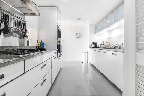 3 bedroom apartment for sale, Lymington Road, London, NW6