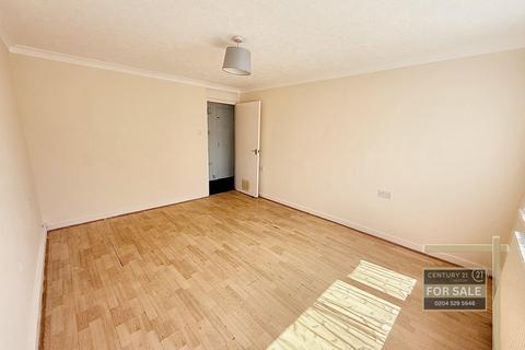 undefined, Squirrel Close, HOUNSLOW TW4