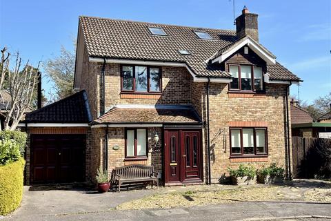 undefined, Amber Hill, Surrey GU15