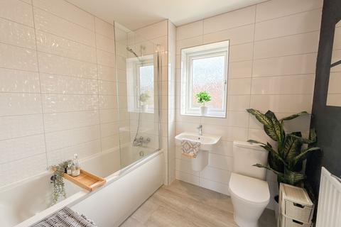 3 bedroom detached house for sale, Brockwell Road, High Spen, NE39