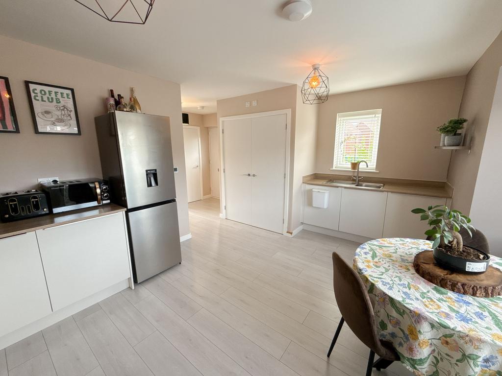 Dining Kitchen