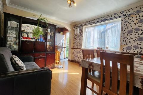 undefined, Sheringham Avenue, London