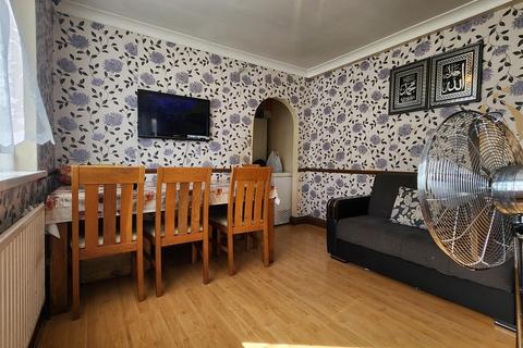 undefined, Sheringham Avenue, London