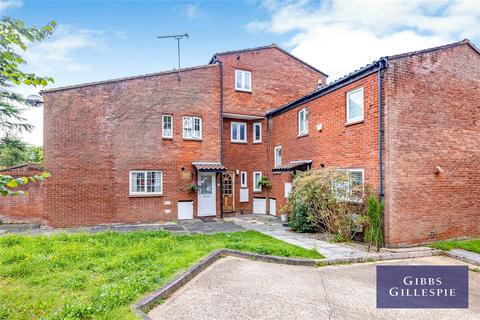2 bedroom terraced house to rent, Myrtleside Close, Northwood, HA6