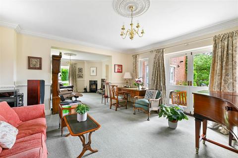 undefined, Old Vicarage Gardens, Skellingthorpe, Lincoln