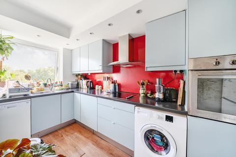 2 bedroom apartment for sale, Slippers Place, London