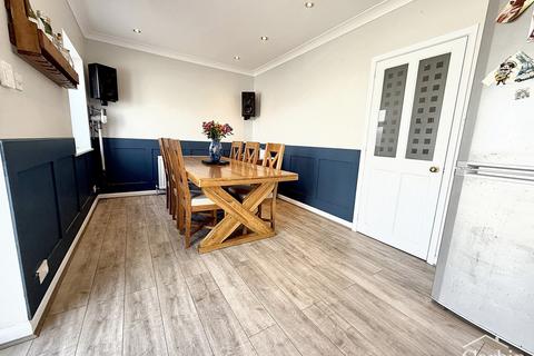 undefined, Columbia Road, Bournemouth, BH10 4