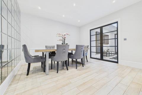 3 bedroom detached house for sale, Oberton Gardens, Stafford