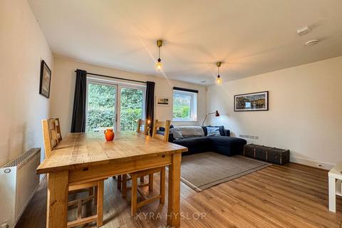 2 bedroom flat for sale, The Chase, Exeter EX3