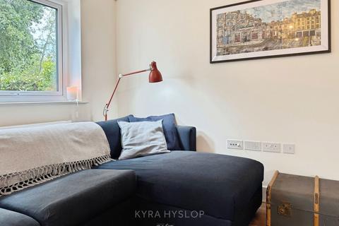 2 bedroom flat for sale, The Chase, Exeter EX3