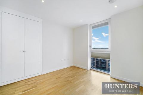 2 bedroom apartment for sale, Baltic Avenue, Brentford